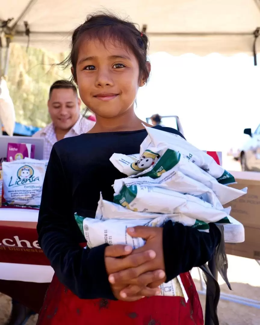 Enntrega de apoyos pecuarios y rurales en Villa de Jess Mara