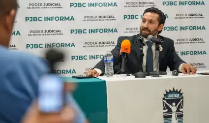 Mtro. Carlos Rafael Flores Domnguez