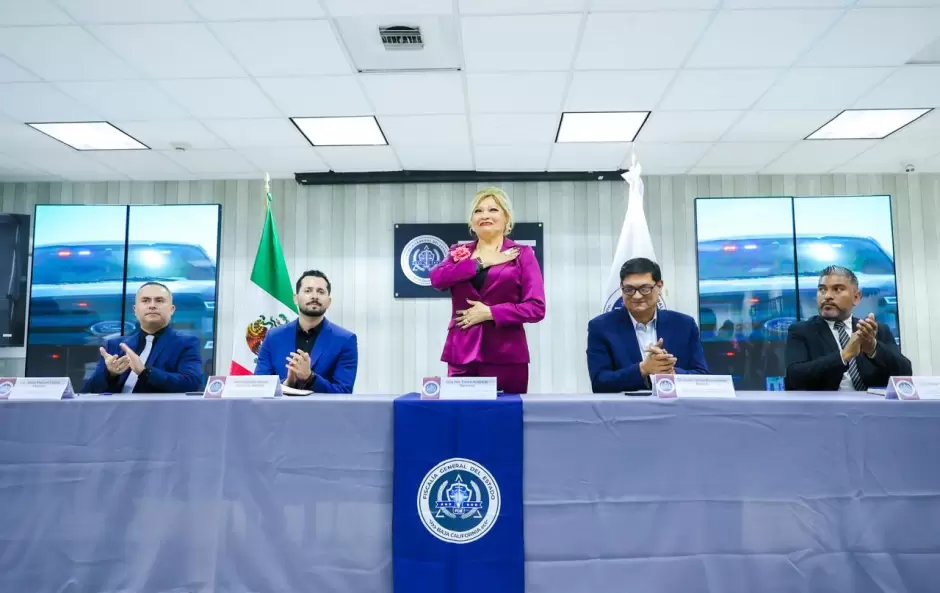 Nombra fiscal general Dra. Ma. Elena Andrade Ramrez como fiscal central a Jos Antonio Lozano Blancas