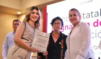 Otorgan 45 plazas de admisin al servicio pblico educativo