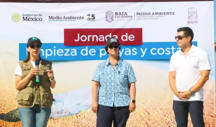 Jornada de limpieza en Playa Centro