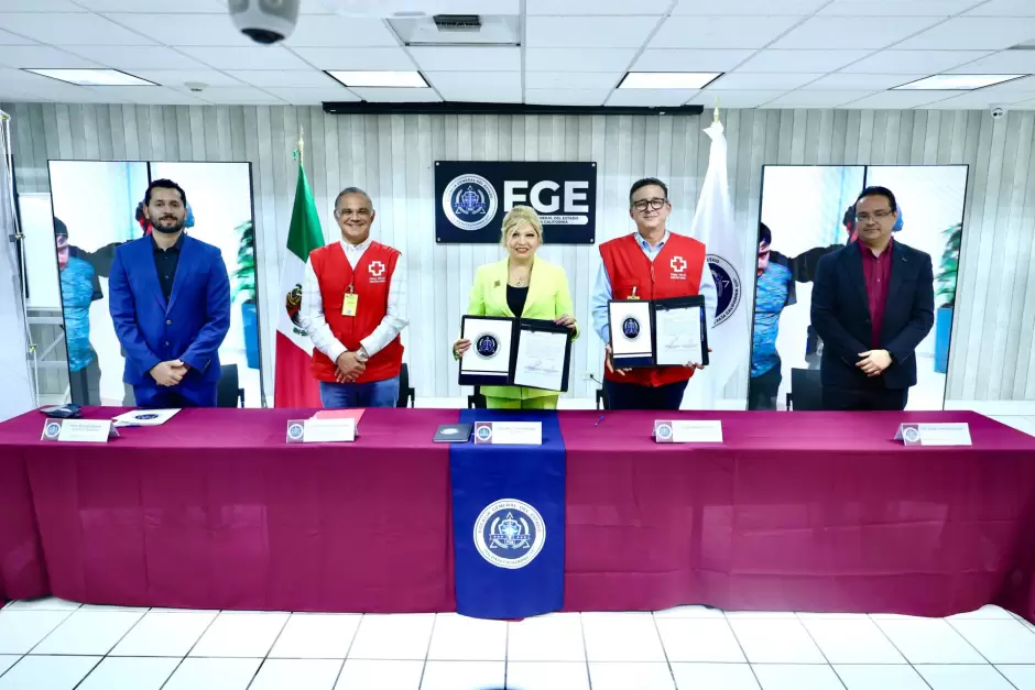 Fiscala General y Cruz Roja delegacin Baja California