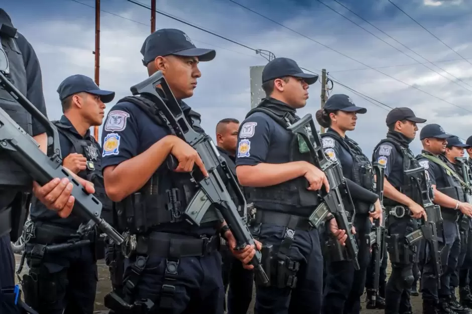 Operativo agentes policas