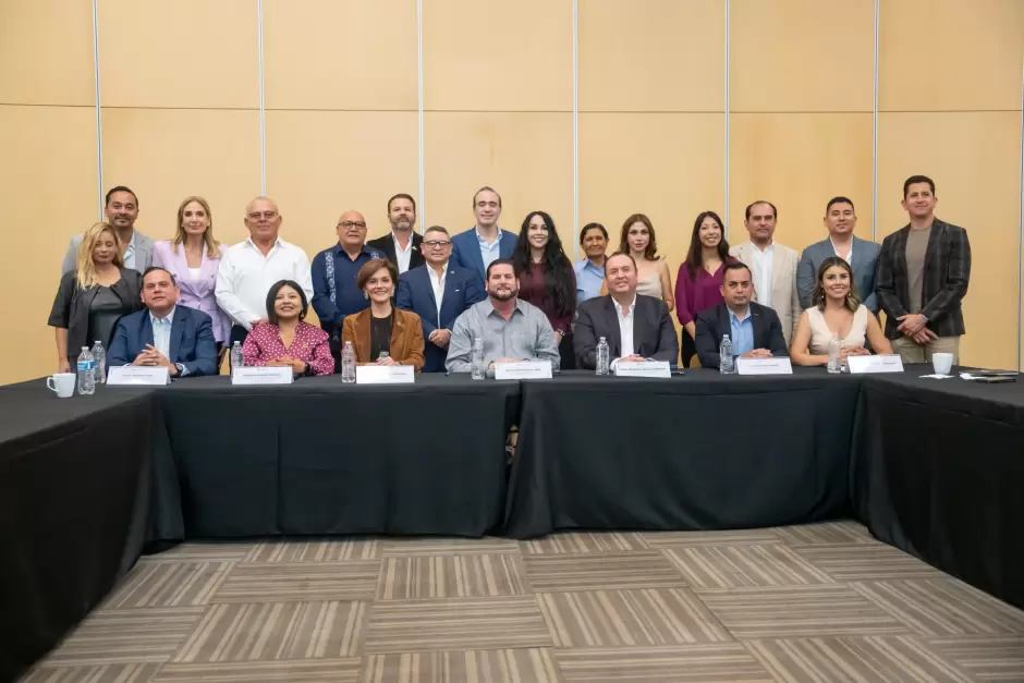 Alianza estratgica entre Correos de Mxico y Mexicana de Aviacin