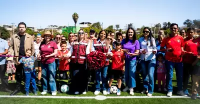 Empastado de cancha de U.D. Francisco Villa