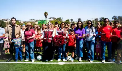Empastado de cancha de U.D. Francisco Villa