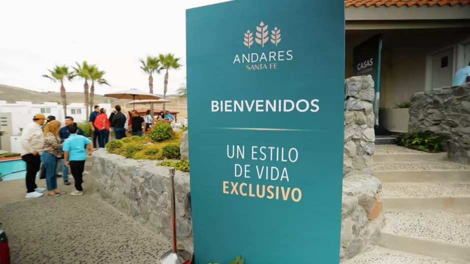 Asistentes recorrieron la casa muestra y convivieron disfrutando gastronoma veraniega.