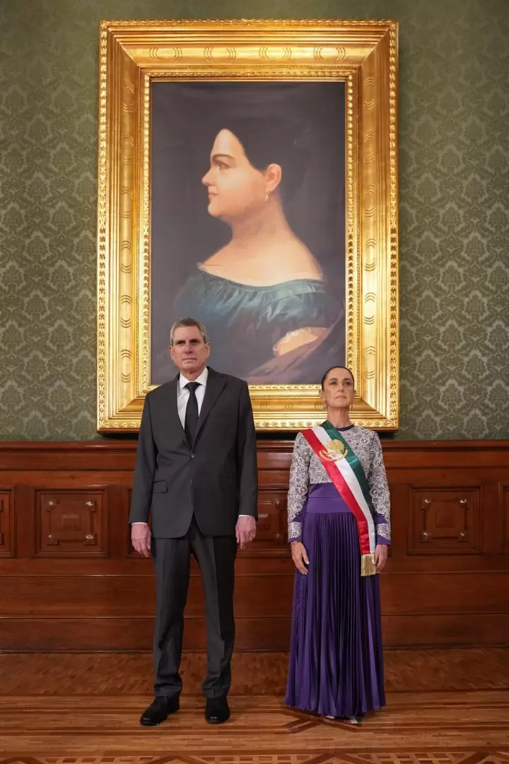 Histrico! Presidenta Claudia Sheinbaum encabeza ceremonia del Grito de Independencia; primera mujer en 215 aos