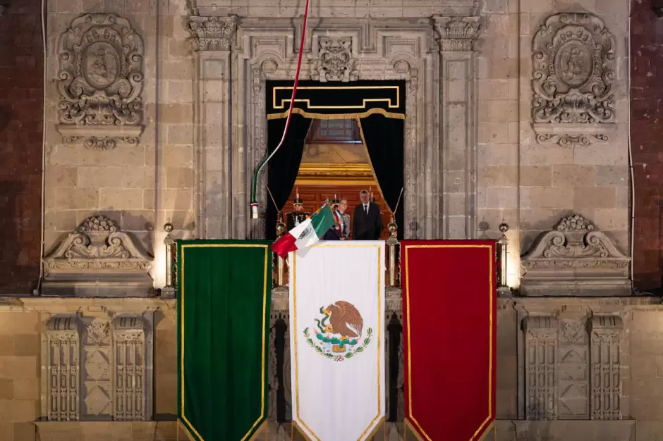 Histrico! Presidenta Claudia Sheinbaum encabeza ceremonia del Grito de Independencia; primera mujer en 215 aos