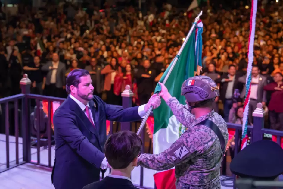 Encabeza Ismael Burgueo Ruiz Ceremonia del CCXV Aniversario del Grito de Independencia en Tijuana