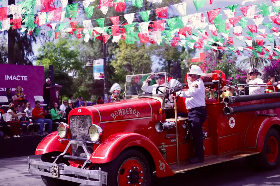 Desfile cvico de Tecate por el 215 aniversario de la Independencia de Mxico