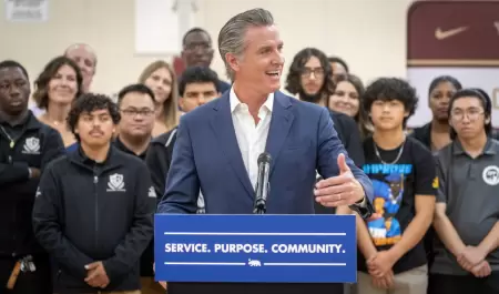 Gobernador Gavin Newsom