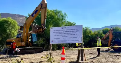 Obra de drenaje sanitario en la colonia Altiplano