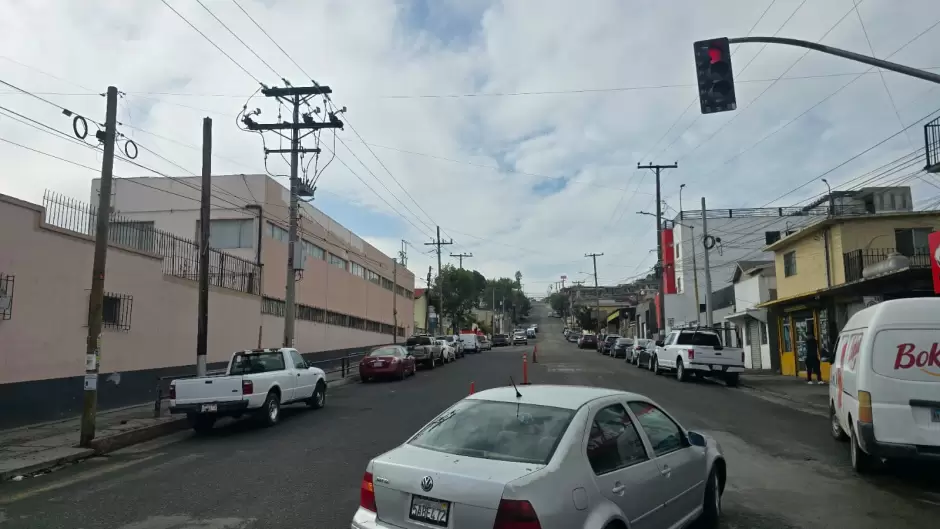 Cay poste de energa elctrica