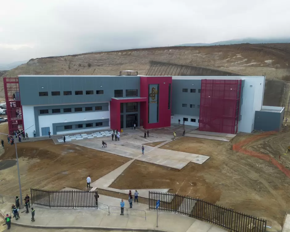 Primera etapa de la Universidad Nacional Rosario Castellanos en Tijuana