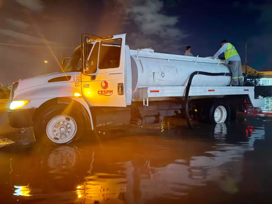 Atencin de encharcamientos tras intensas lluvias en Mexicali y San Felipe