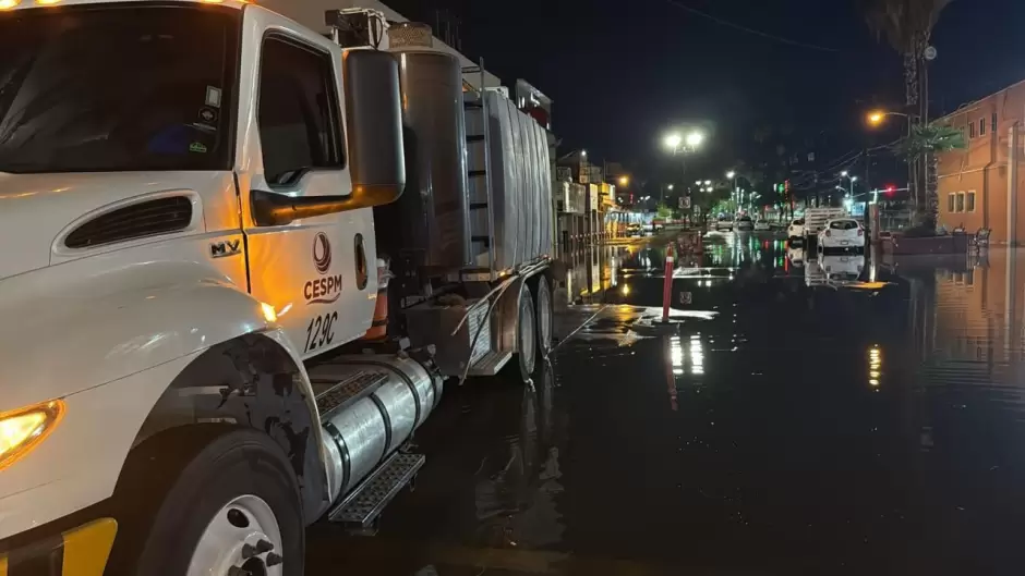 Atencin de encharcamientos tras intensas lluvias en Mexicali y San Felipe
