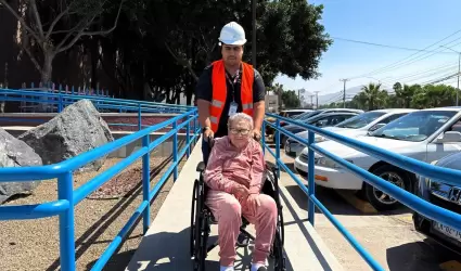 Simulacro de sismo en DIF Tijuana