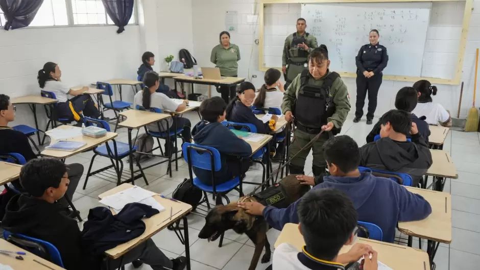 Acciones preventivas con estudiantes de secundaria en la Snchez Taboada