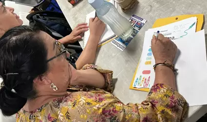 Taller "Metodologa de la enseanza del idioma ingls apegado a la NEM"