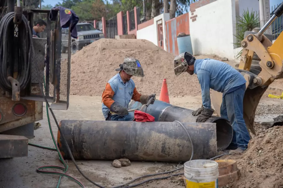 Trabajos de reparación en línea de impulsión en Cañón del Sainz