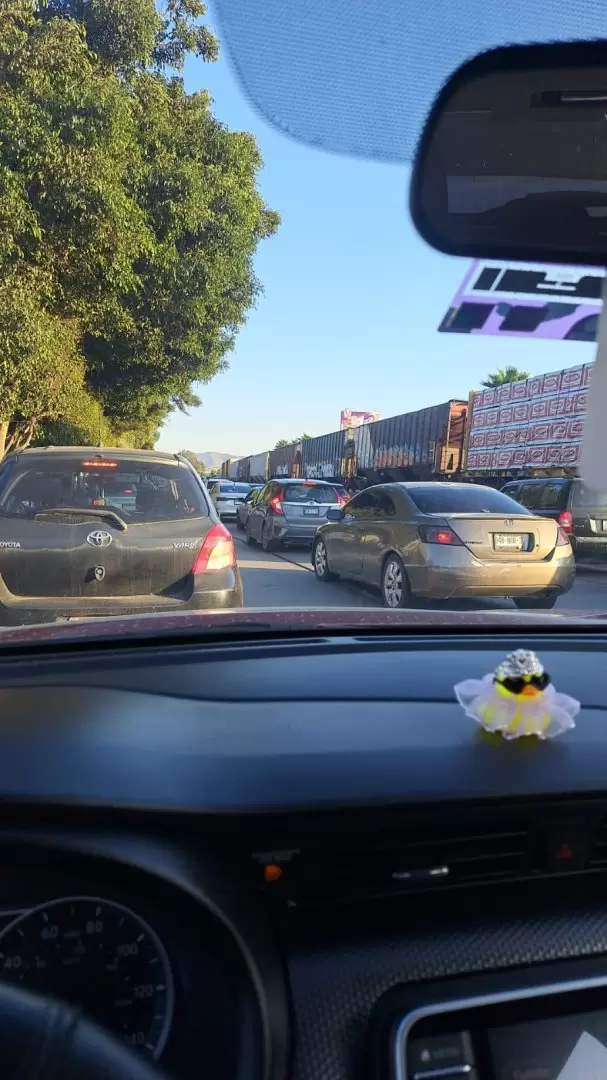 Choque entre tren y vehculo en el Blvd. Bentez