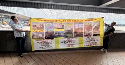 Manifestacin por violaciones a la ley de desarrollo urbano