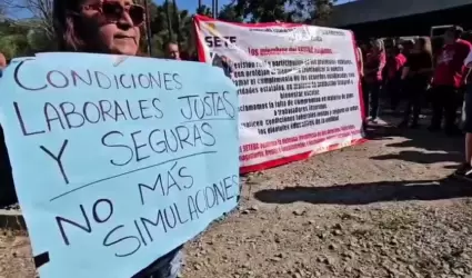 Integrantes del Sindicato Estatal de Trabajadores de la Educacin