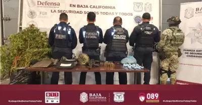 Aseguran fusil AK-47 abastecido y droga en Tijuana