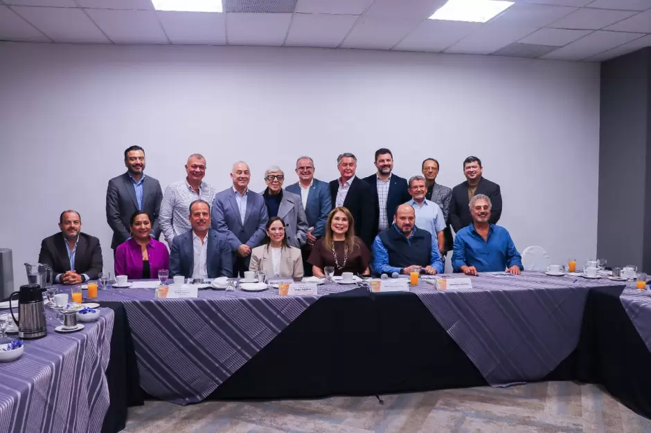 Mnica Vega se rene con el Consejo de Desarrollo Econmico de Tijuana