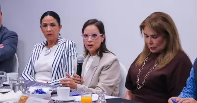 Mnica Vega se rene con el Consejo de Desarrollo Econmico de Tijuana