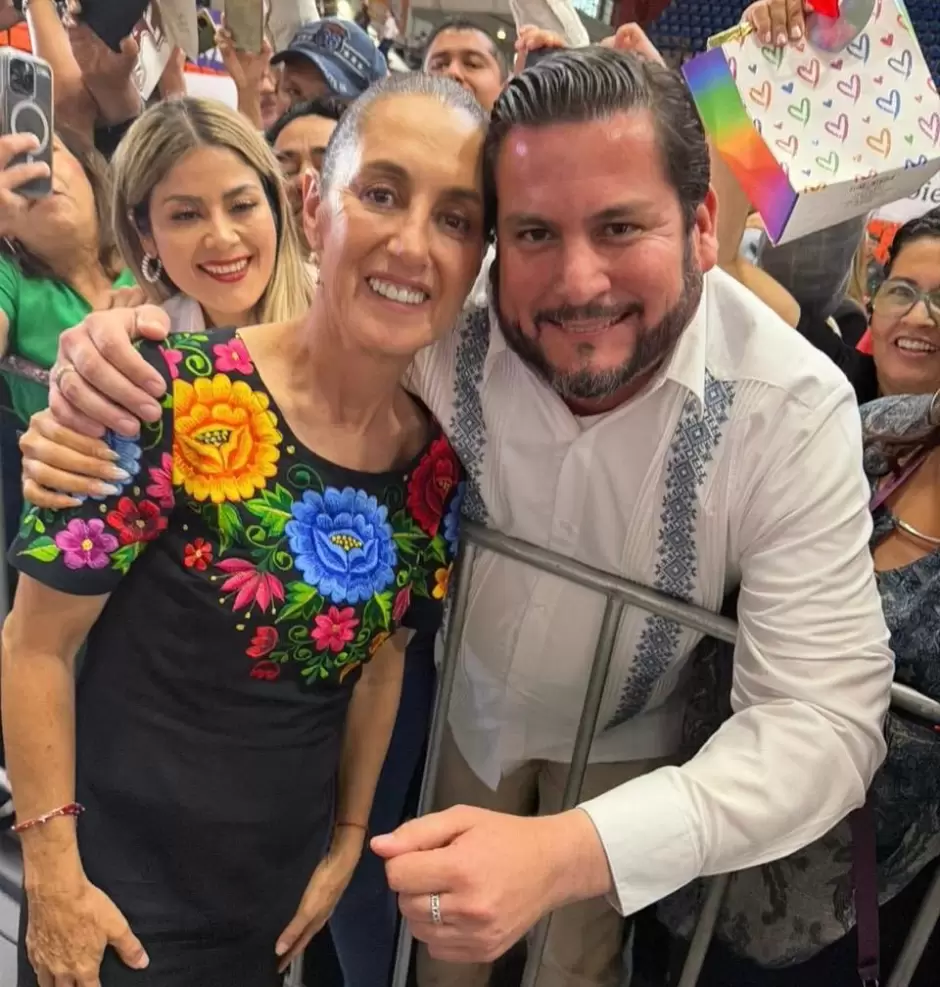 Asiste Ismael Burgueo al informe 'La Transformacin Avanza'