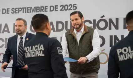 Ismael Burgueo Ruiz, encabez la toma de protesta de la Polica Municipal de Ti