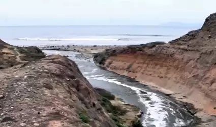 Agua contaminada Mar