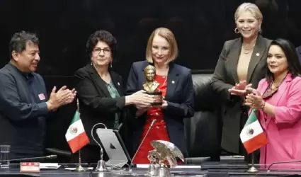 Premio Rosario Castellanos a escritora Silvia Molina