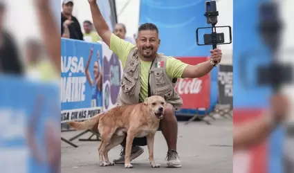 "Chicles", perrito maratonista de Tijuana