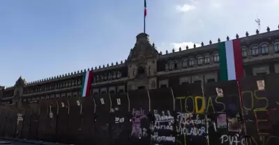 Vallas en Palacio Nacional