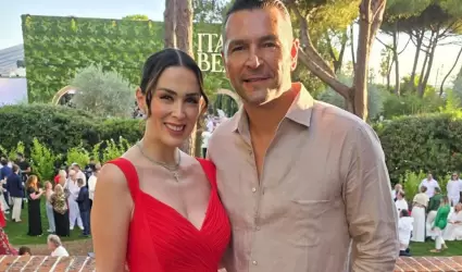 Jacky Bracamontes y Martn Fuentes
