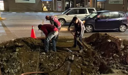 Reposicin de losas en avenida Reforma