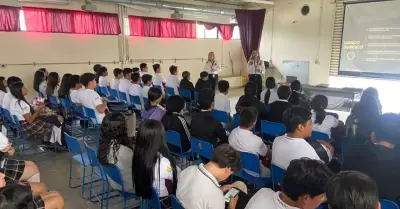 Taller a estudiantes de nivel medio superior