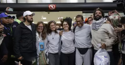 Llegan a Mxico los seis mexicanos detenidos por Israel en Flotilla Global Sumud