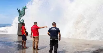 Oleaje provocado por el huracn Priscilla