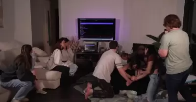 Streamer estadounidense Fandy da luz en vivo