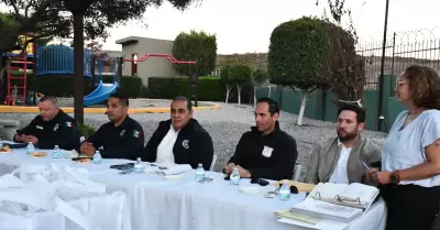 Entrega de botones de emergencia