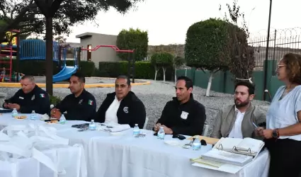 Entrega de botones de emergencia