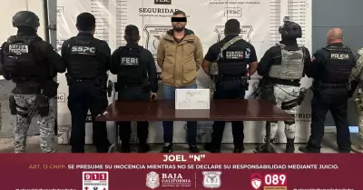 Sujeto armado detenido en Tijuana