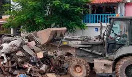Limpieza en comunidades afectadas por las lluvias