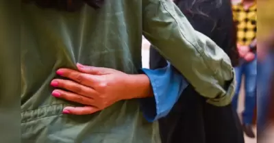 Nios trabajan en la calle