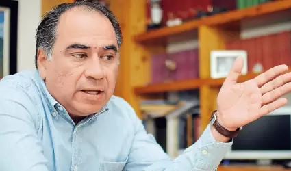 Hctor Astudillo Flores