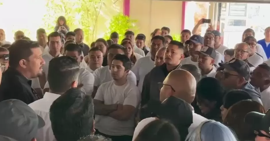 Empleados de La Cueva del Peludo